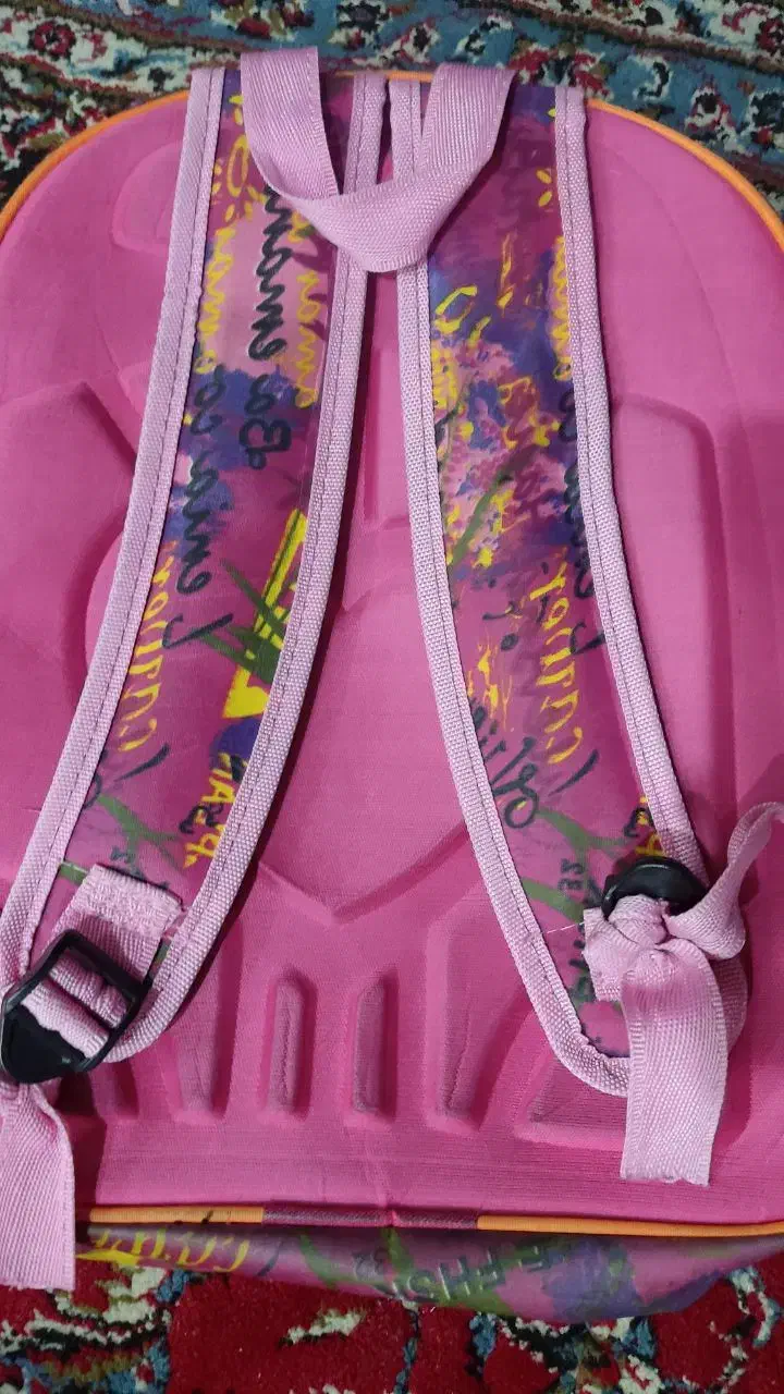 چند مدل کیف مدرسه. کاملا تمیز و در حد نو|کیف، کفش، کمربند|قم, باجک یک|دیوار