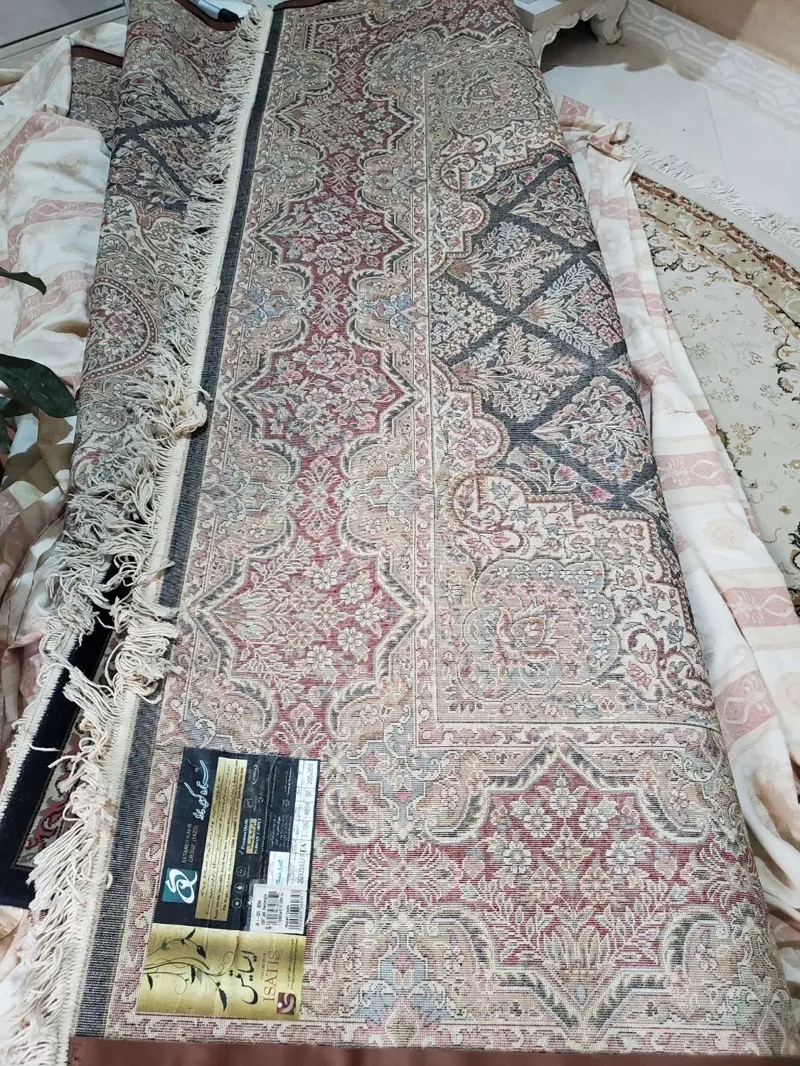 فرش ۴ متری و ۶ متری|فرش|رباطکریم, پرندک|دیوار