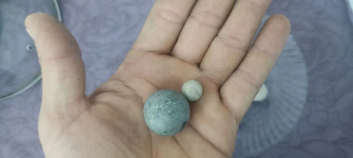 سنگ|کلکسیون اشیاء عتیقه|رباط‌کریم, نصیرشهر|دیوار