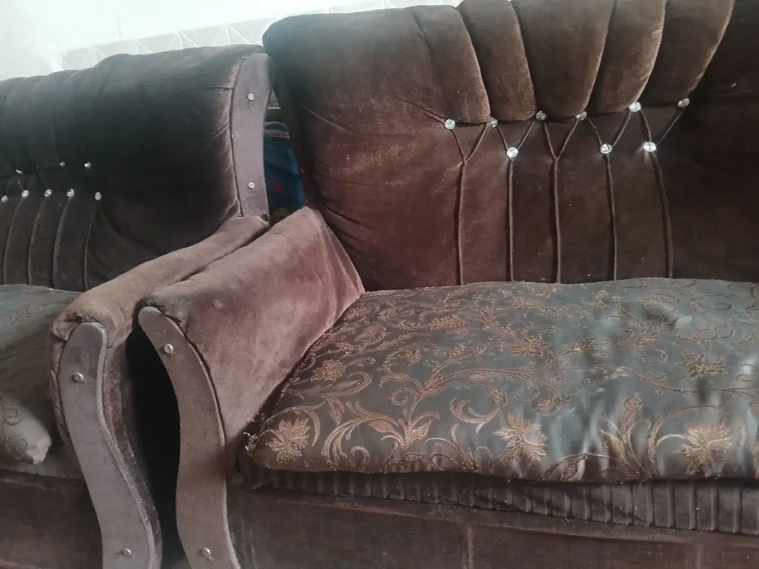 مبل|مبلمان خانگی و میز عسلی|بن, |دیوار