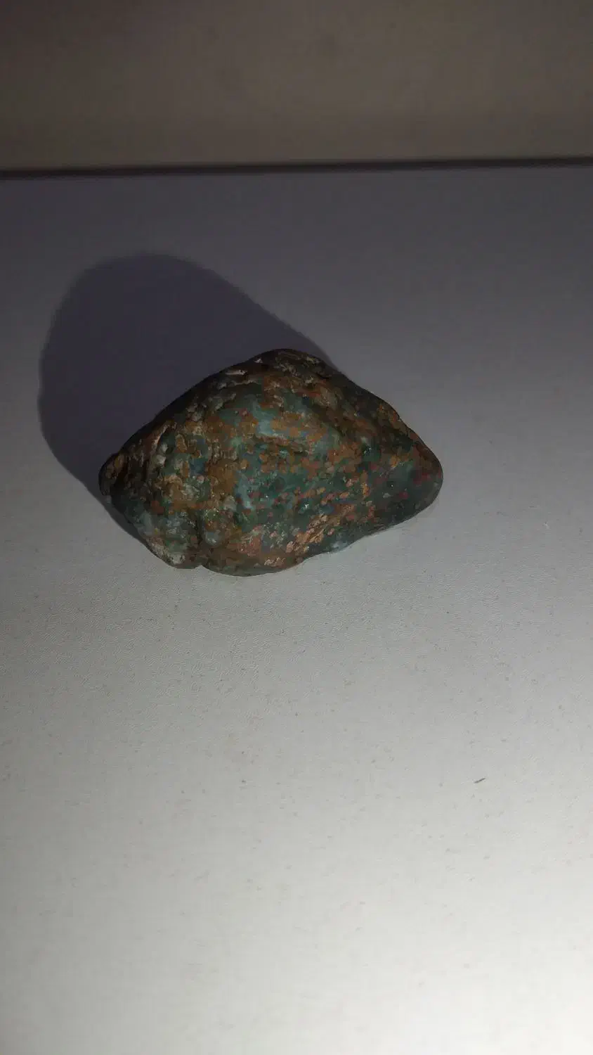 سنگ زمرد|جواهرات|پرند, فاز ۵|دیوار