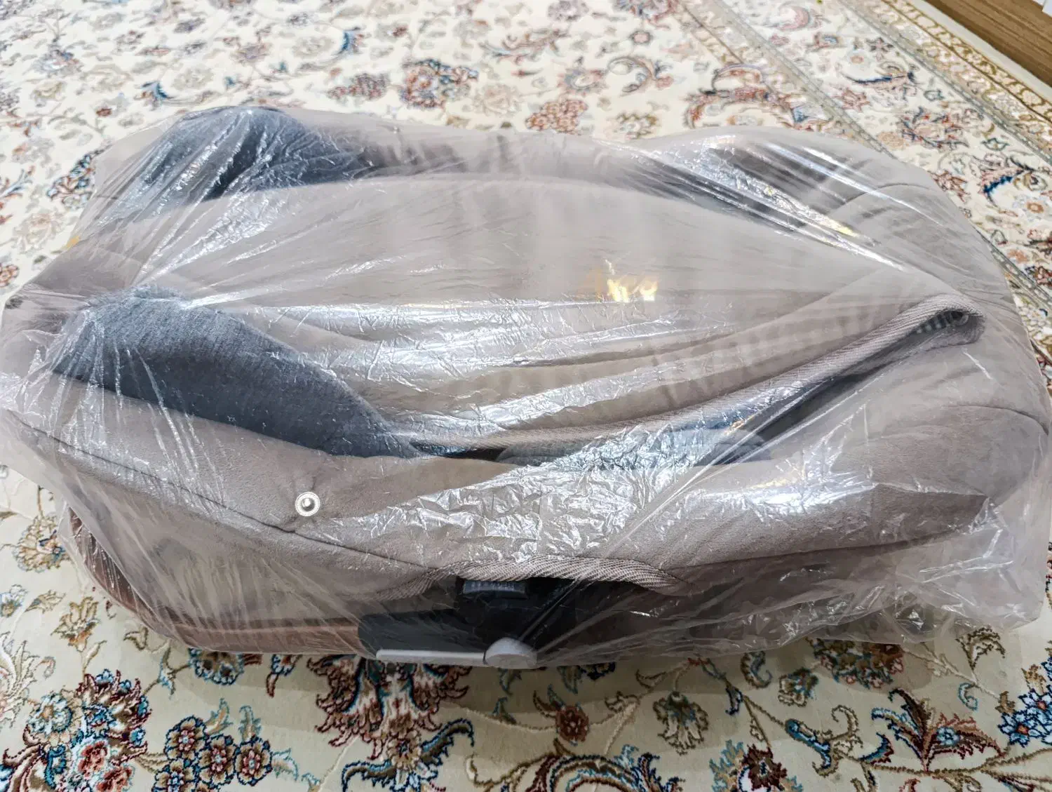 کریر زیبا و نو|کالسکه و لوازم جانبی|نهاوند, |دیوار