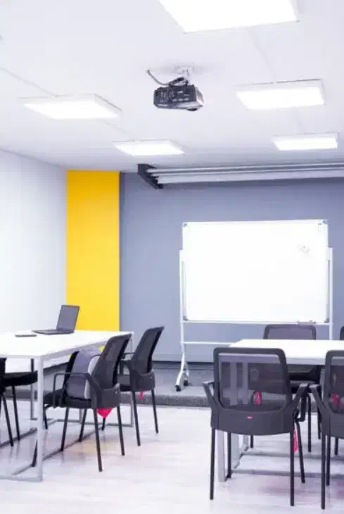 فضای آموزشی راتین|اجارهٔ کوتاه‌مدت دفتر کار و فضای آموزشی|تهران, عباس‌آباد|دیوار