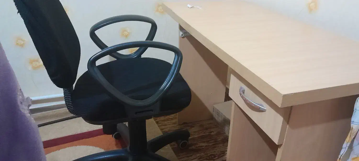 میز و صندلی|میز تحریر و کامپیوتر|ابهر, |دیوار