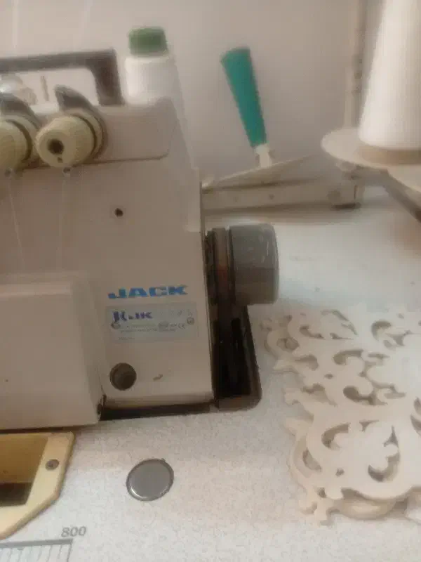 سلام یک عدد چرخ سردوز صنعتی جک سالم و مرتب|چرخ خیاطی و ریسندگی|زبرخان, |دیوار