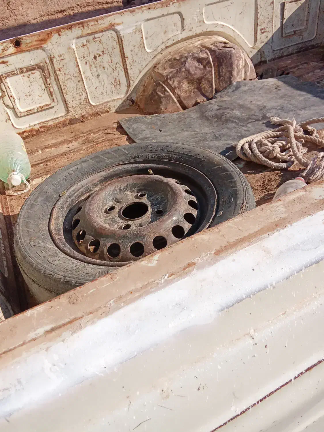 وانت مدل 80|خودرو سواری و وانت|سربیشه, |دیوار