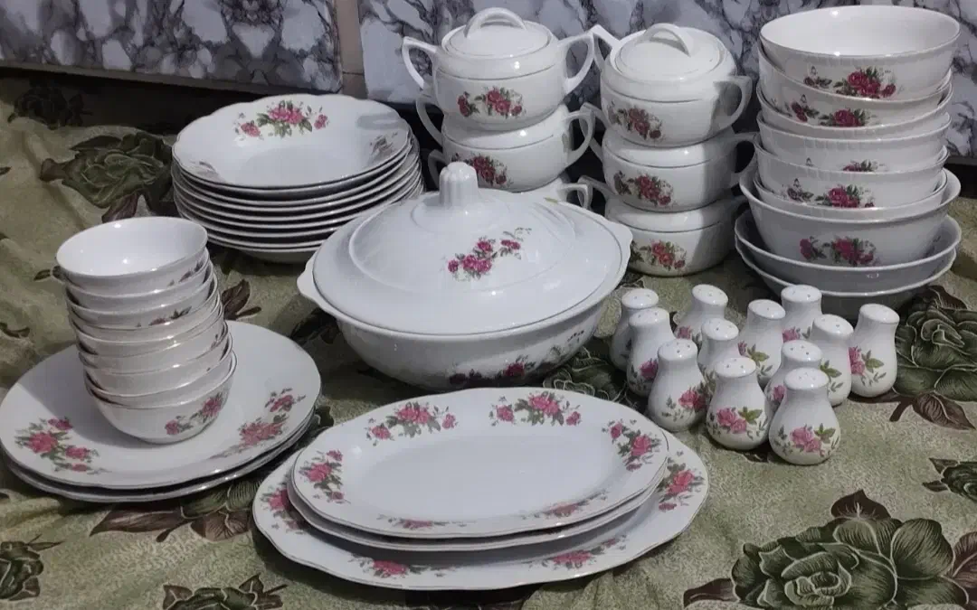 سرویس گل سرخی|ظروف سرو و پذیرایی|چابهار, |دیوار