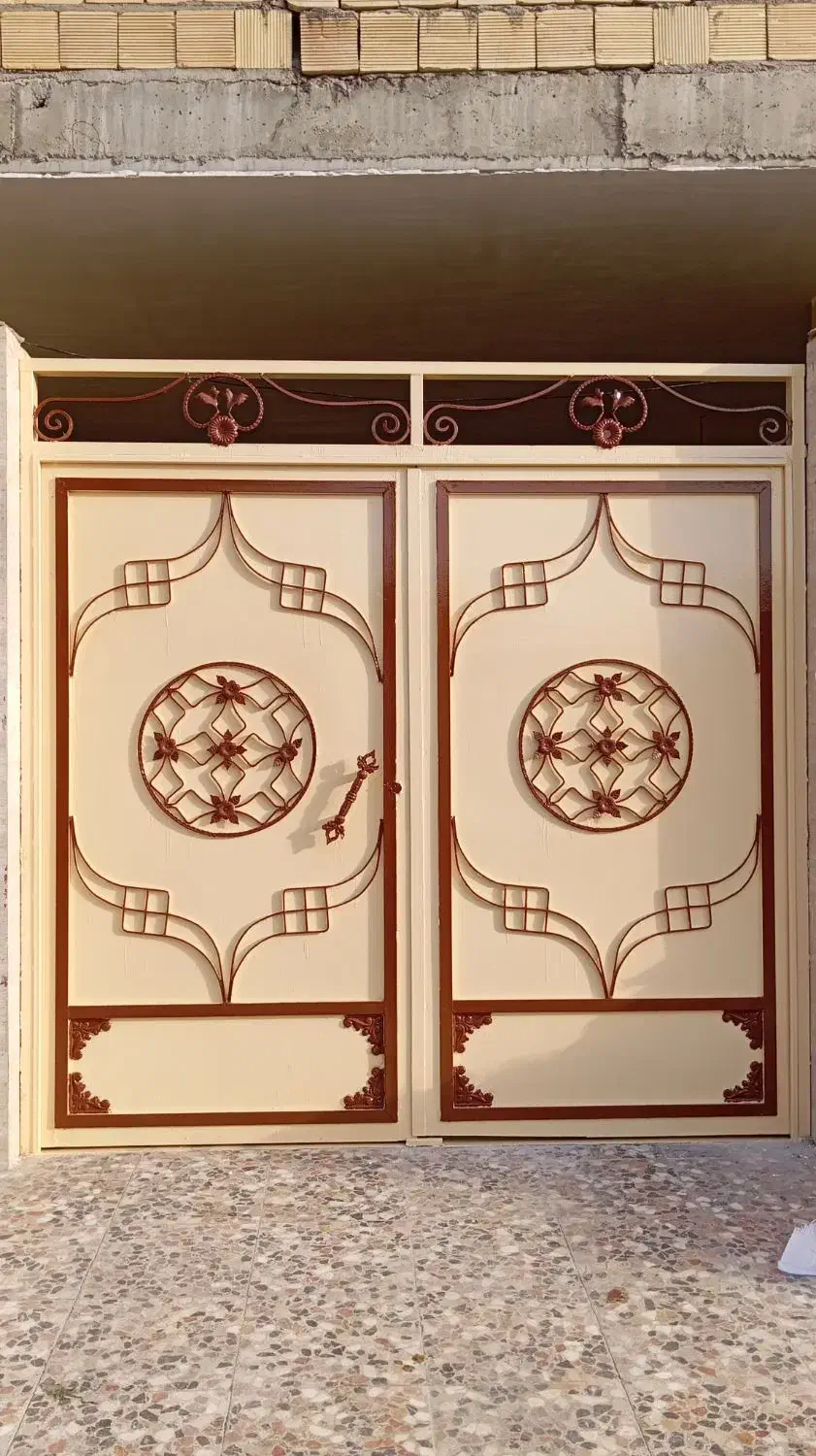 رنگ آمیزی درب وپنجره|خدمات پیشه و مهارت|شوش, |دیوار