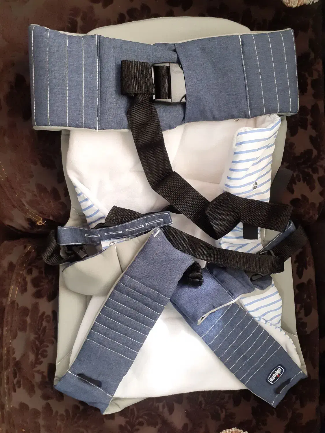 یک جفت آغوش کودک وهرعدد۱۰۰۰۰۰۰|اسباب و اثاث بچه|لنجان, |دیوار