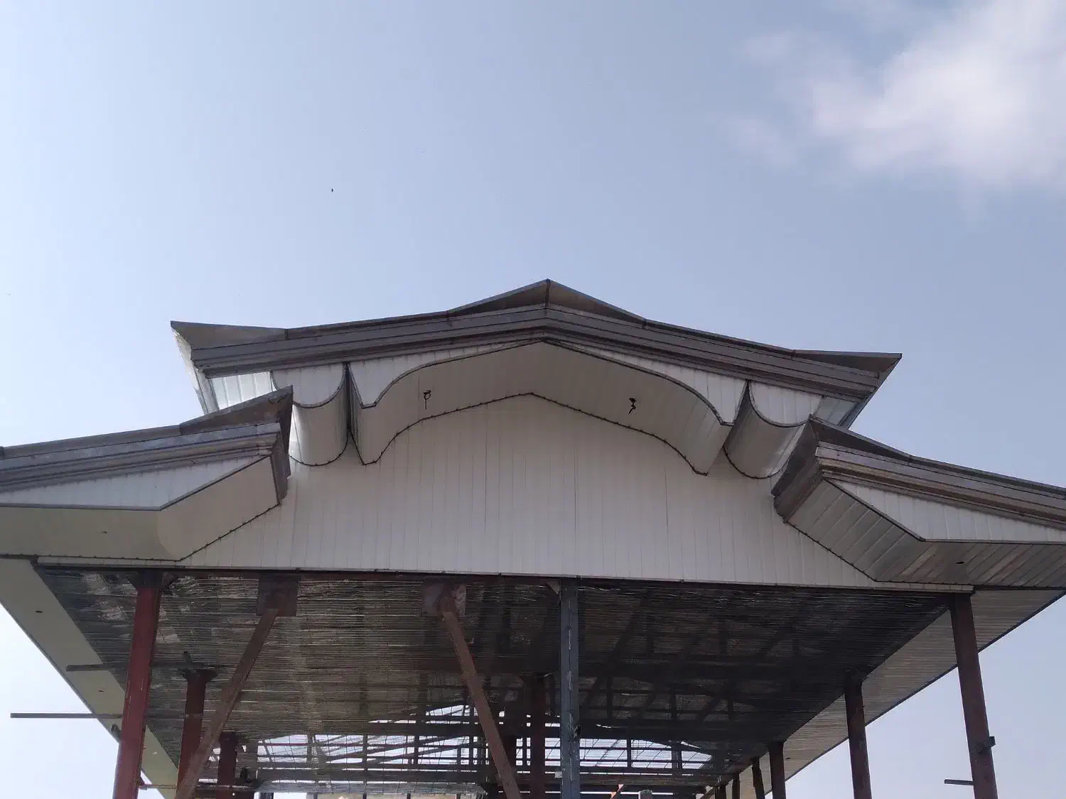 نصب شیروانی وسبک سازی|خدمات پیشه و مهارت|خرم‌آباد, |دیوار