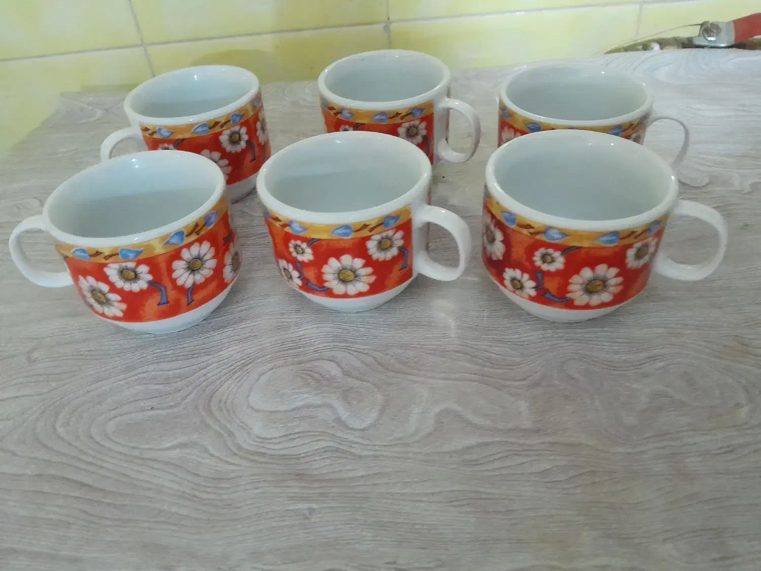 فنجان نو نوع|ظروف سرو و پذیرایی|اردبیل, |دیوار