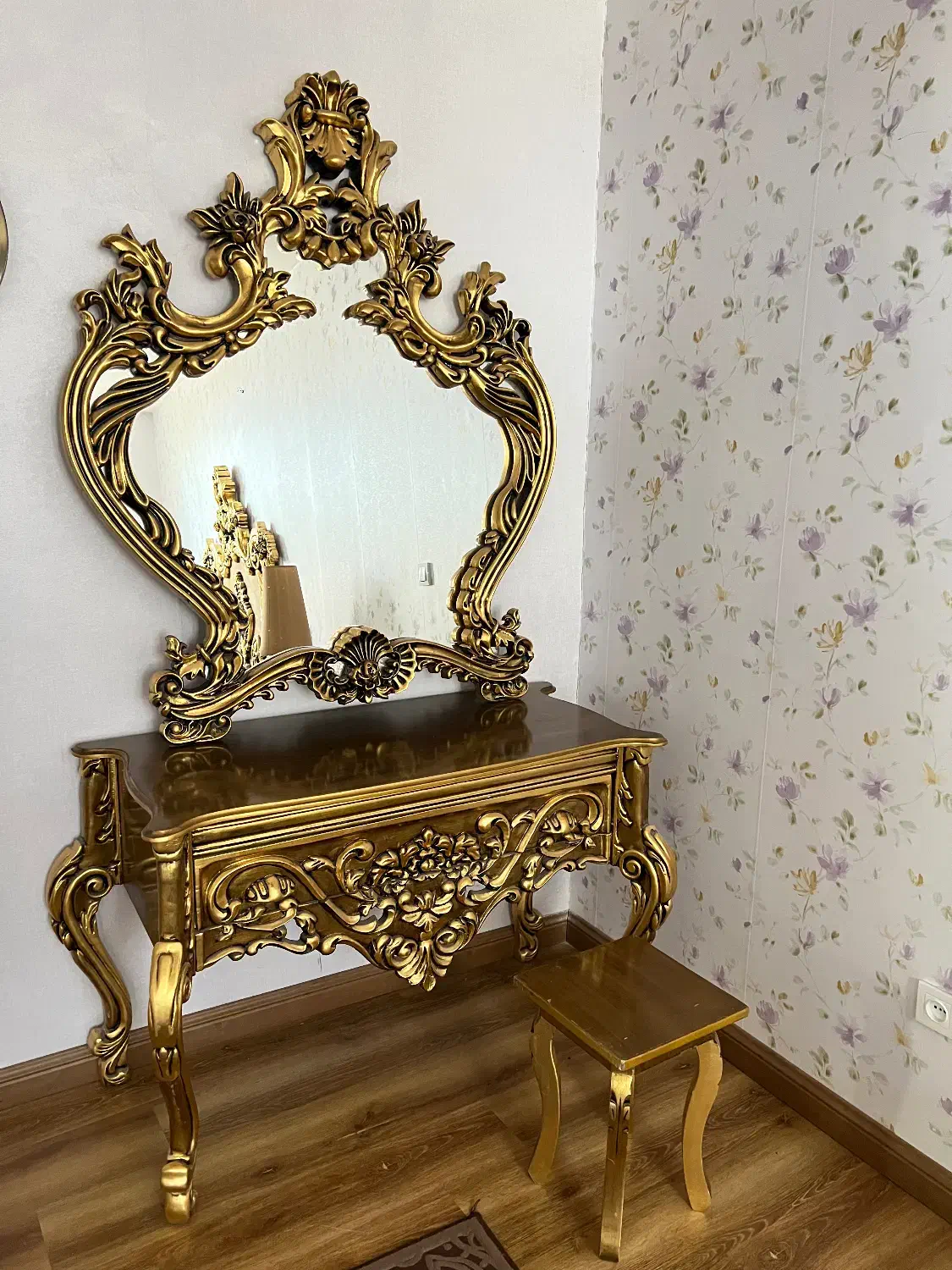 فروش ویژه ی کلیه ست اتاق خواب به دلیل مهاجرت|تخت و سرویس خواب|کرج, فاز ۱ مهرشهر|دیوار