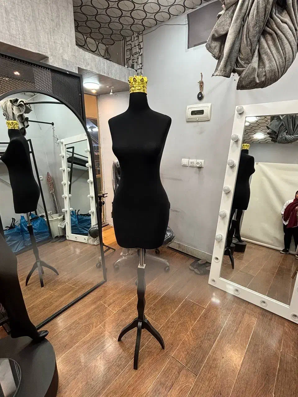 فروش مانکن ترک|فروشگاه و مغازه|کاشان, دانش|دیوار