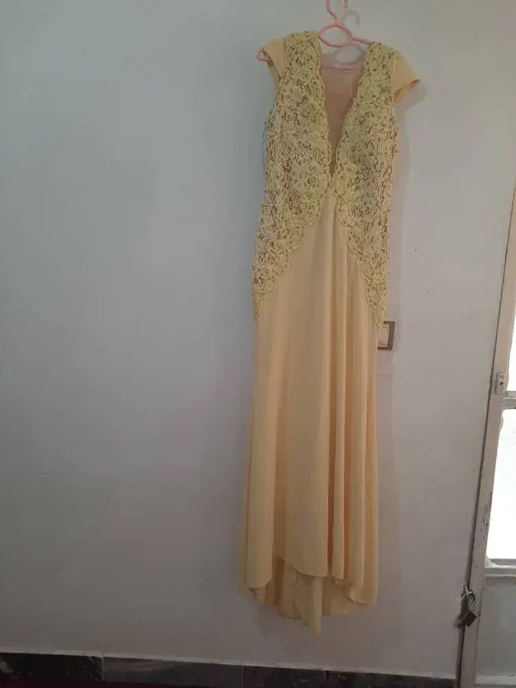 دو عدد پیراهن مجلسی|لباس|پاکدشت, پاکدشت (مامازند)|دیوار