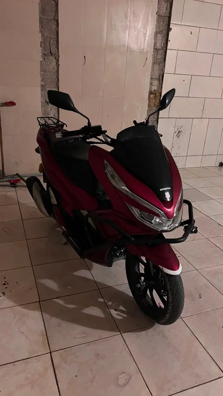 Pcx2020|موتورسیکلت|بندر گناوه, |دیوار