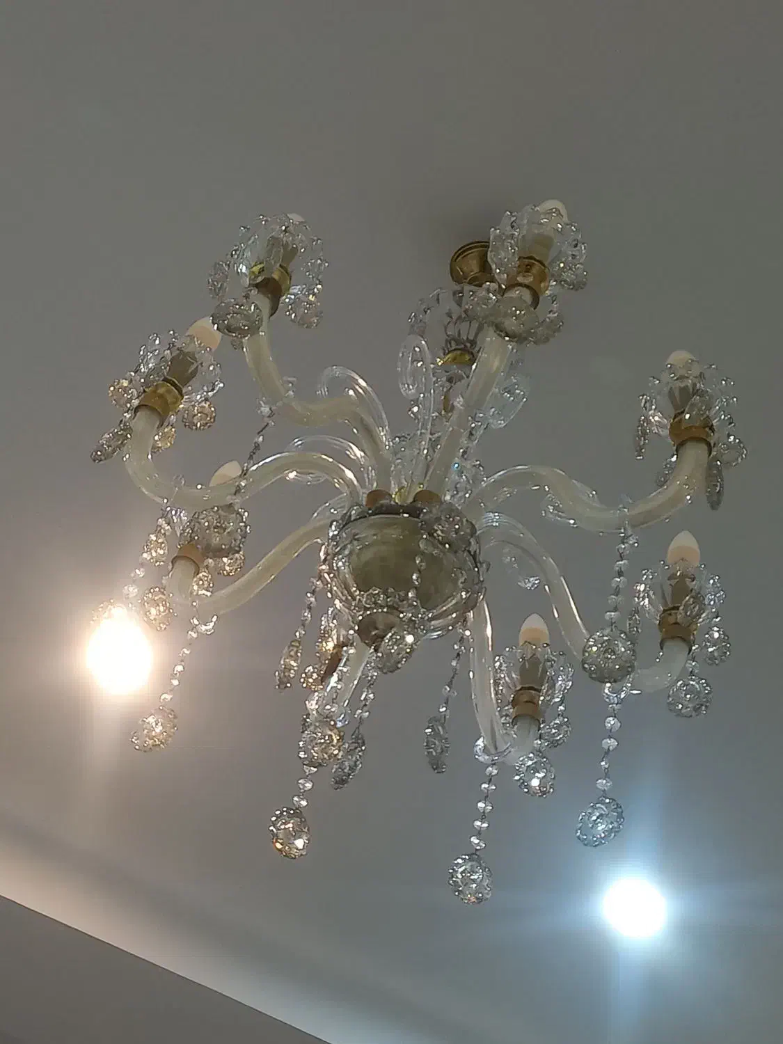 لوستر ۸شاخه بسیارشیک|لوستر و چراغ آویز|کرج, باغستان|دیوار