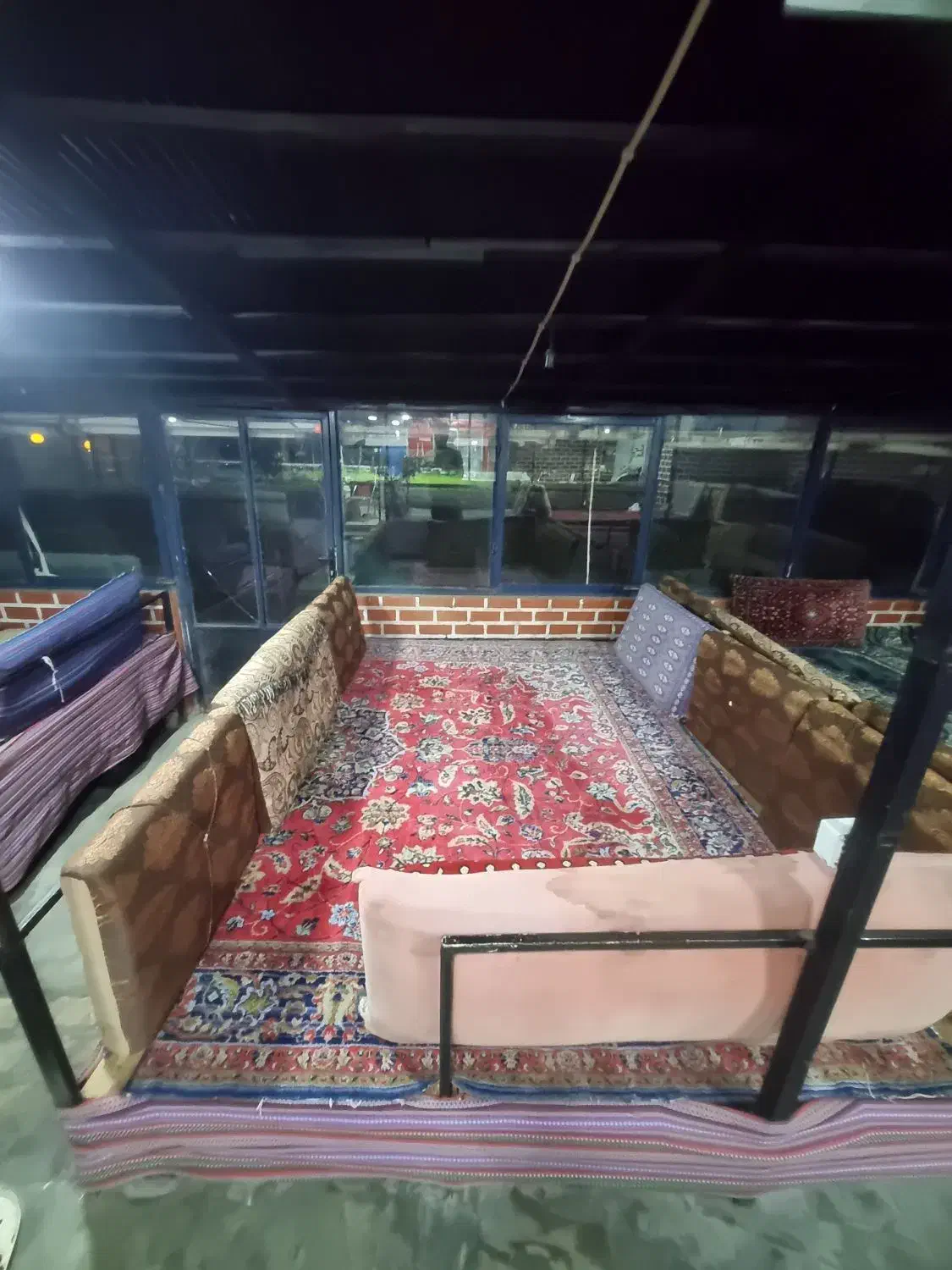 پشتی|فرش|تالش, هشتپر|دیوار