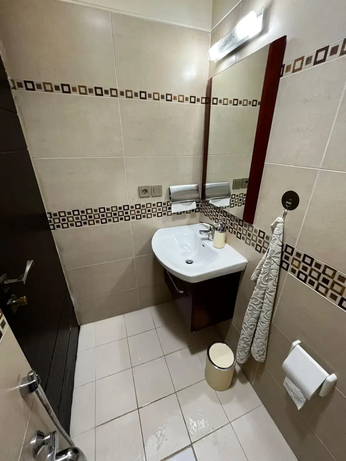 ۱۰۰متر دیباجی بی نظیر