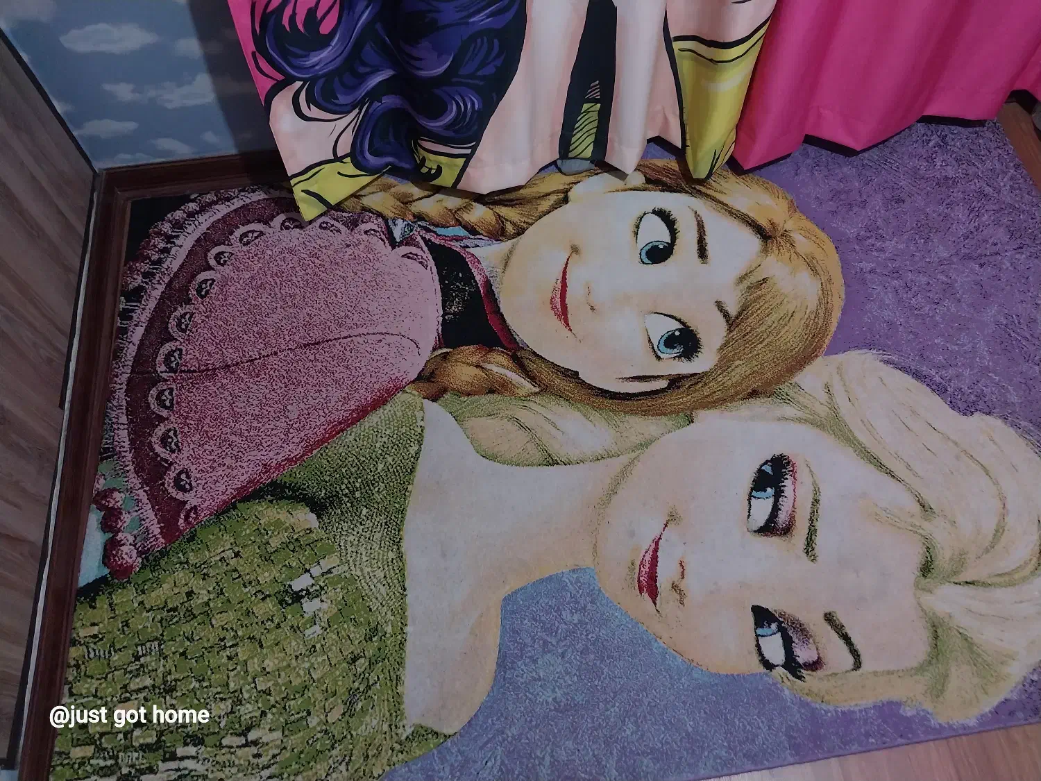 پرده و فرش یه ست زیبا برای اتاق کودک|فرش|ری, تقی آباد|دیوار