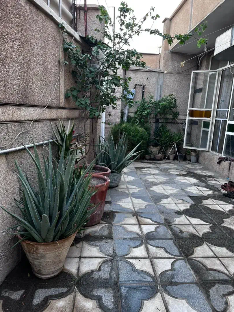 منزل مبله لوکس بهترین لوکیشن|اجارهٔ کوتاهمدت آپارتمان و سوئیت|شیراز, سایت اداری|دیوار