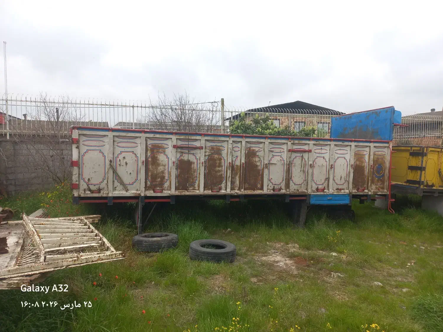 اتاق باری ده چرخ|خودرو سنگین|بابل, |دیوار