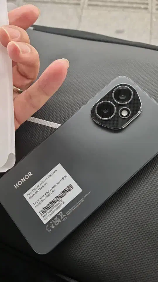 آنر ۴۰۰|موبایل|ارومیه, |دیوار