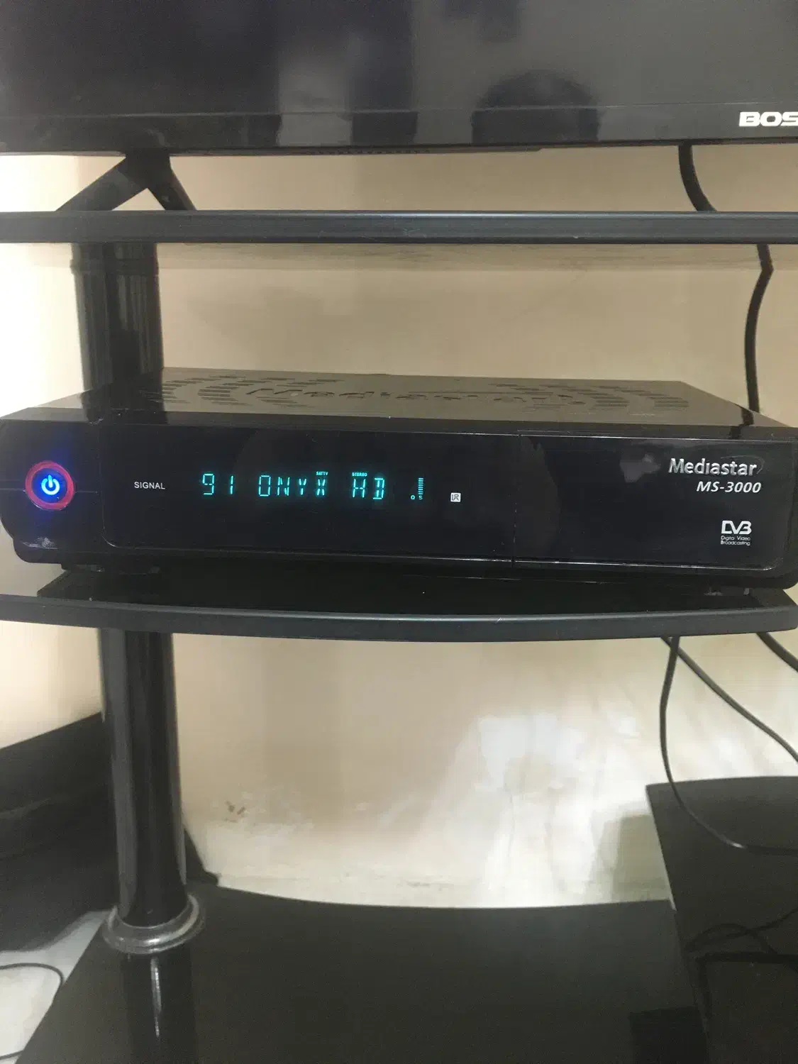 گیرنده دیجیتال|صوتی و تصویری|پرند, فاز ۶|دیوار