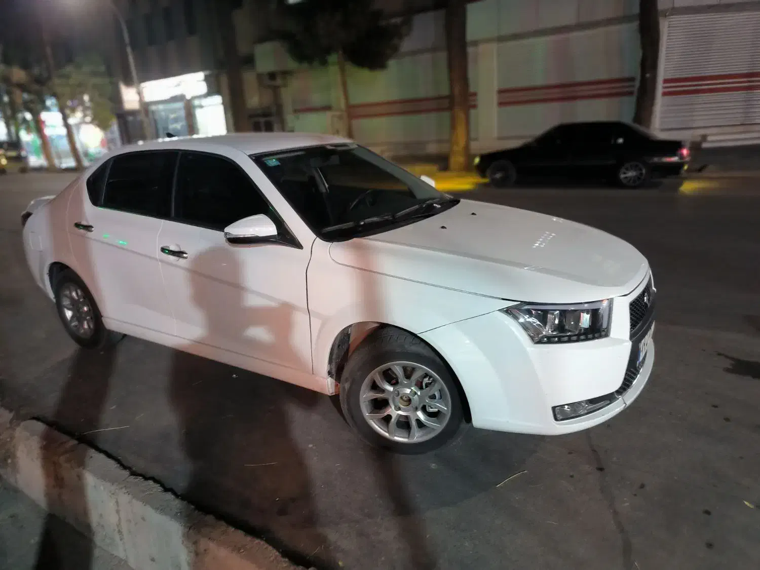 دنا پلاس 5سرعته|خودرو سواری و وانت|سبزوار, چهارراه فرودگاه|دیوار