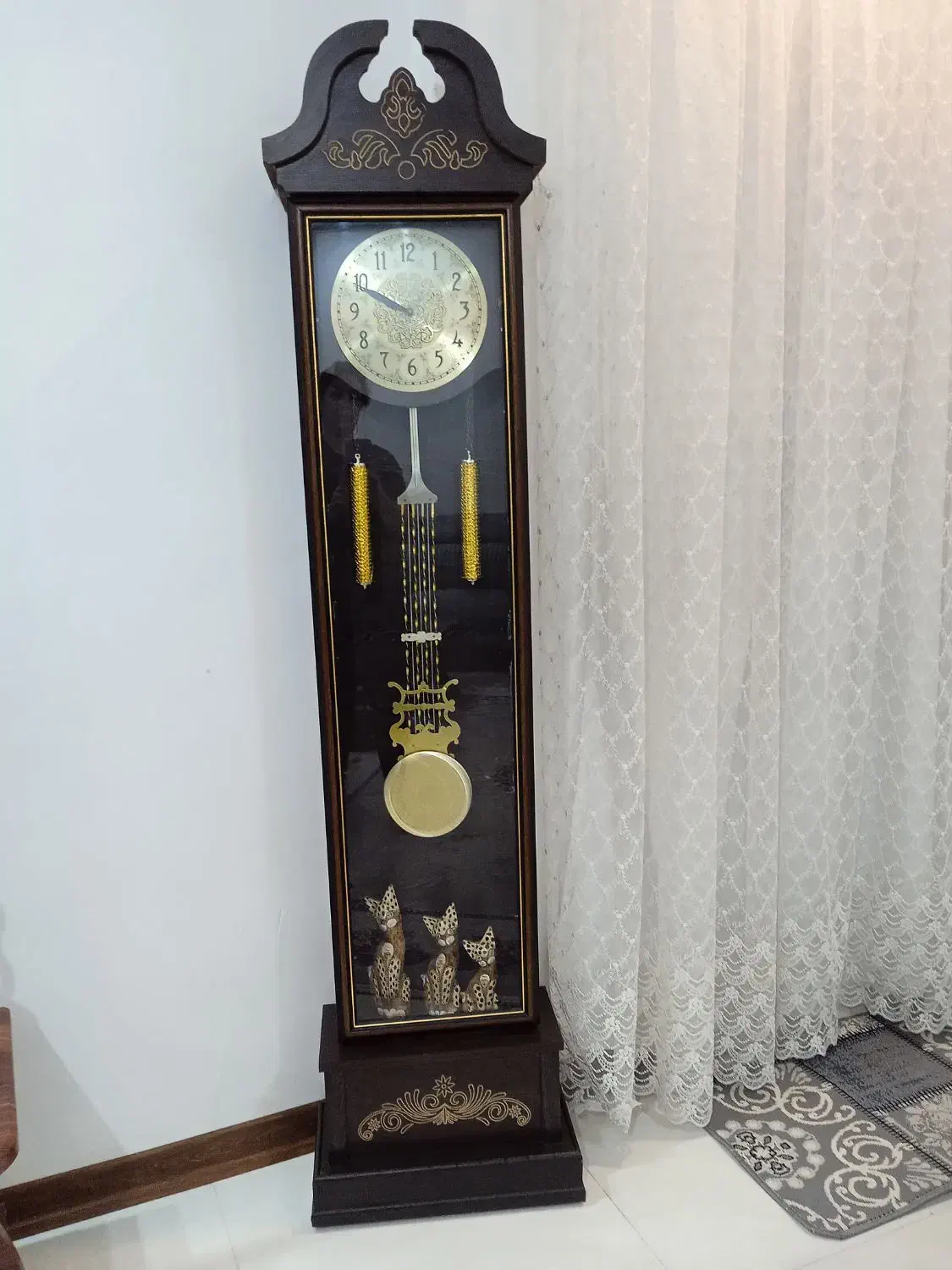 ساعت چوبی ایستاده|ساعت دیواری و تزئینی|اصفهان, باغ فدک|دیوار