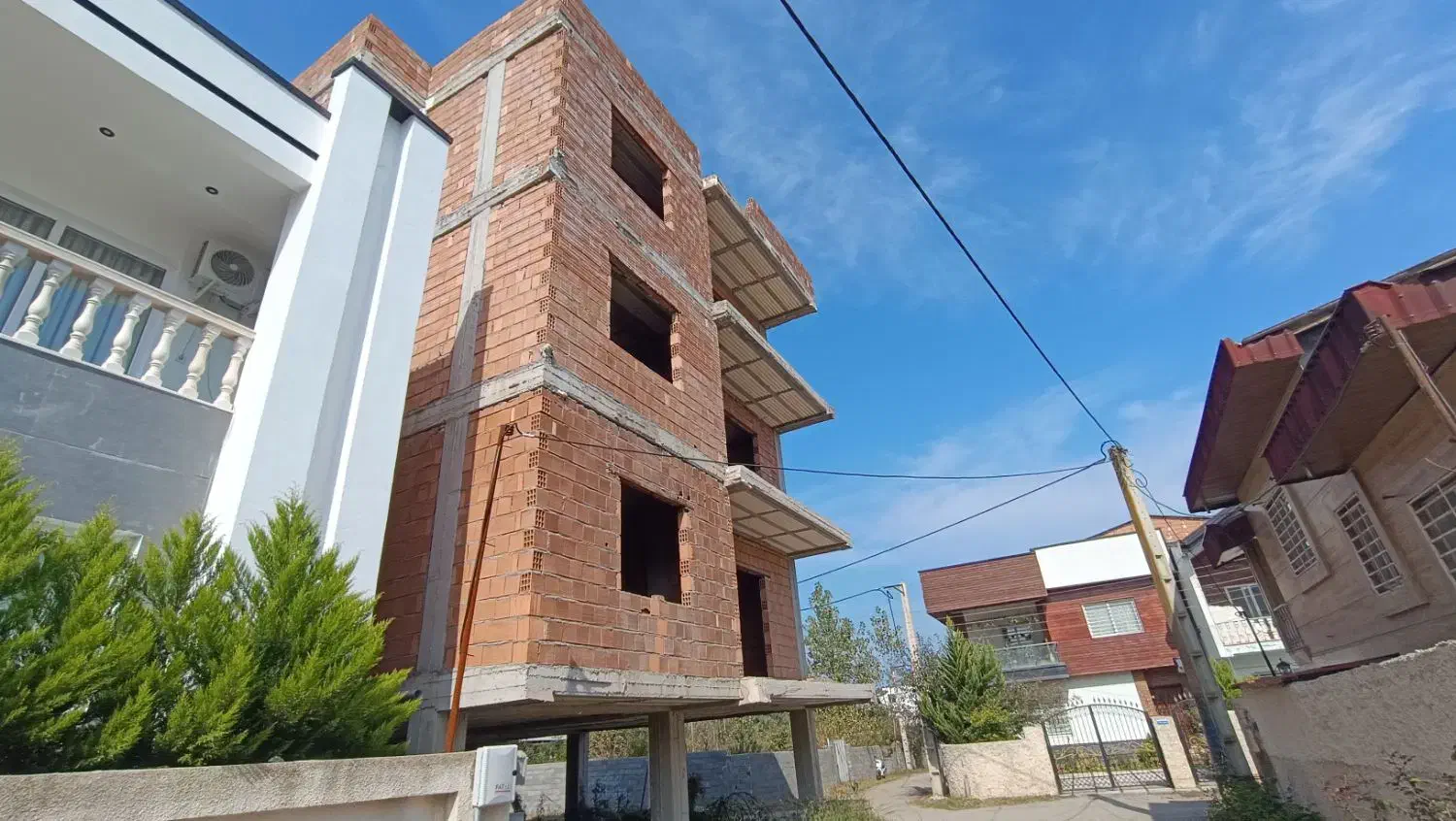 3طبقه 176متری /فروش وضع موجود/نوشهر هلستان|فروش آپارتمان|نوشهر, |دیوار