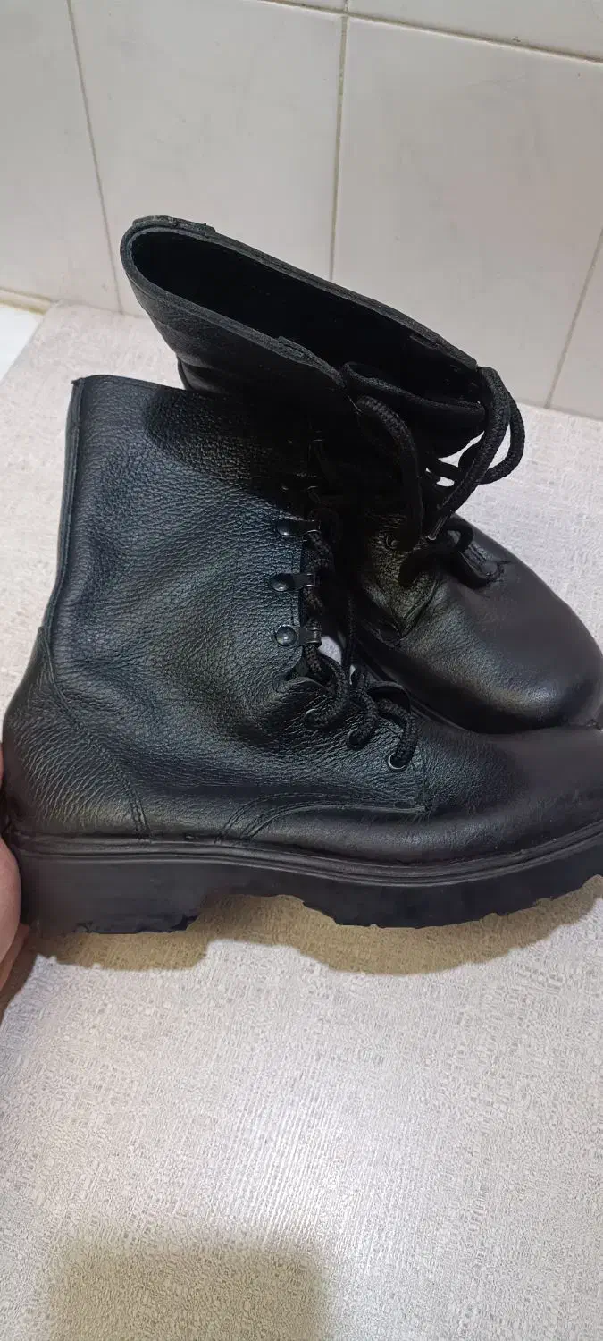 پوتین|کیف، کفش، کمربند|سنندج, |دیوار