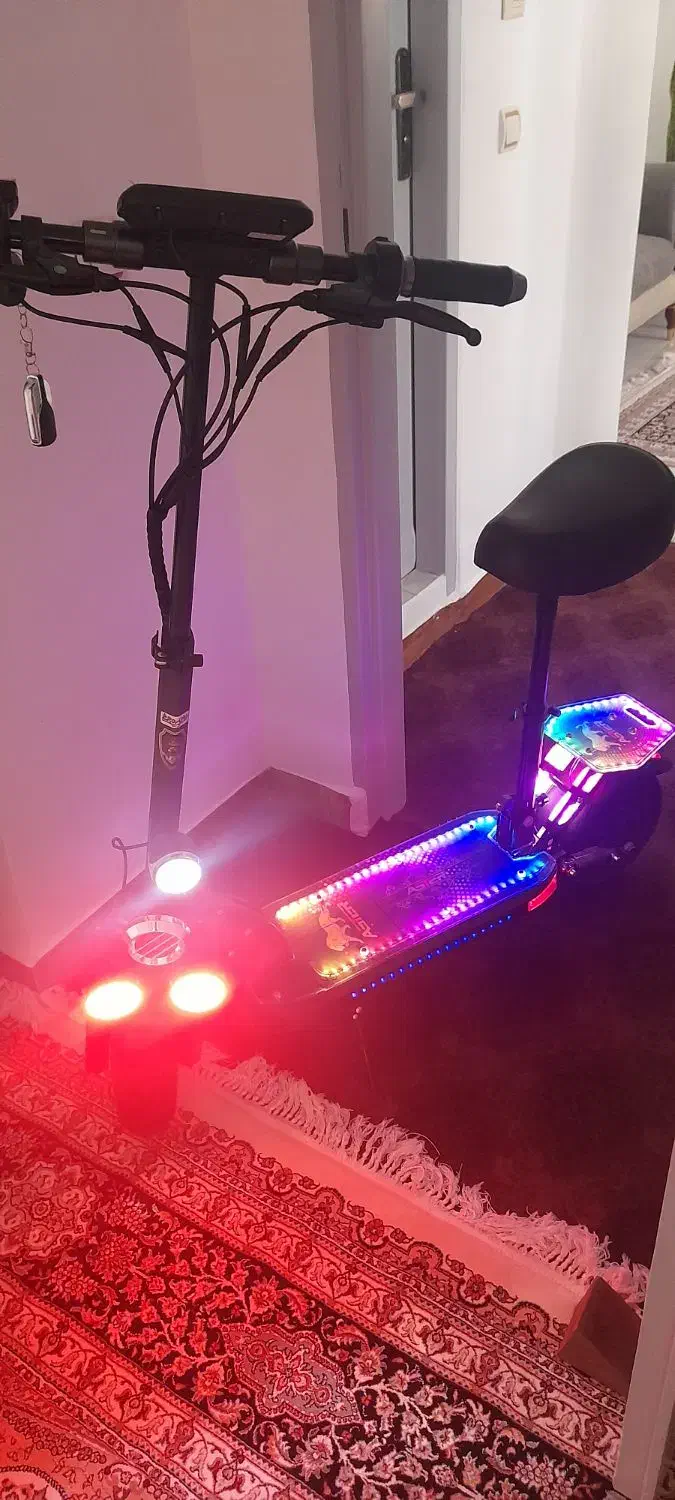 اسکوتر برقی|دوچرخه، اسکیت، اسکوتر|محمدشهر, همایون ویلا|دیوار