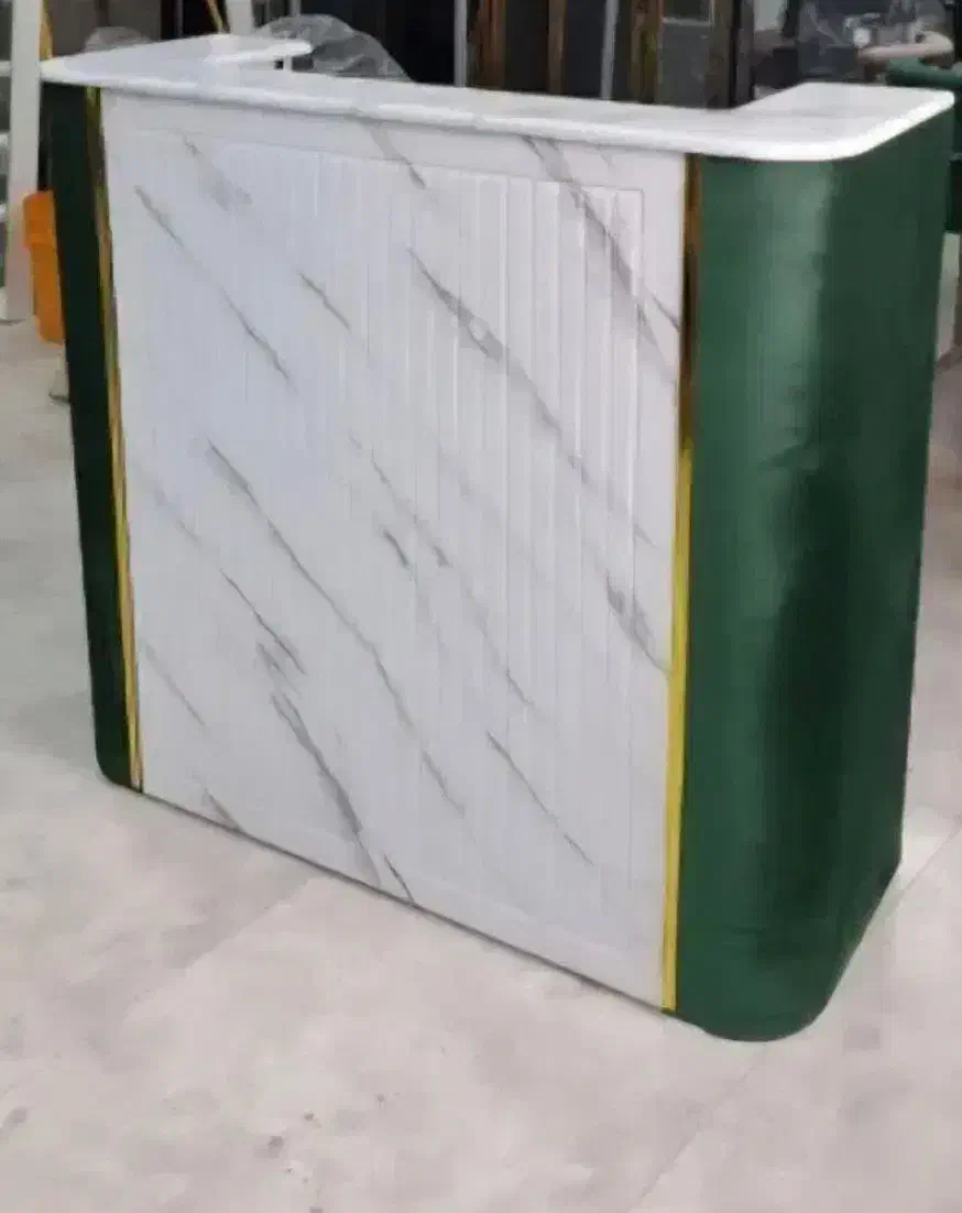 تجهیزات ارایشگاه در حد نو و تمیز|آرایشگاه و سالن‌های زیبایی|قم, دانش|دیوار