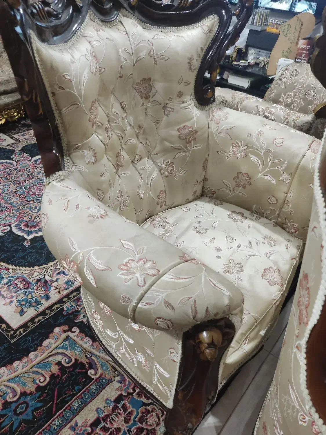 مبل سلطنتی|مبلمان خانگی و میز عسلی|رشت, معلولین|دیوار