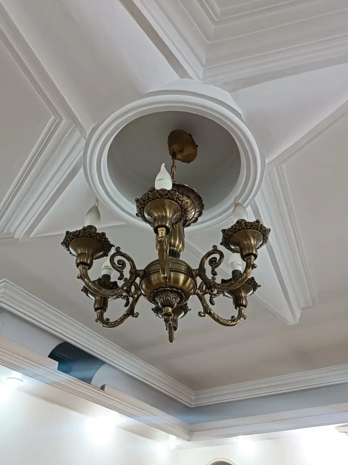 فروش لوستر برنج.|لوستر و چراغ آویز|تهران, دولاب|دیوار