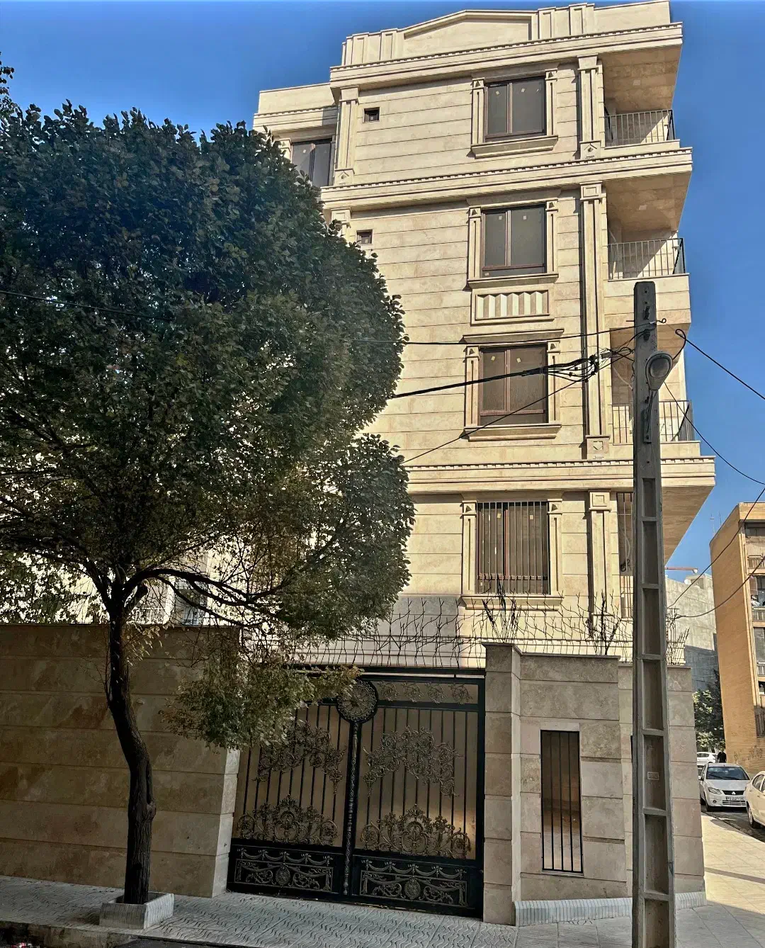 رهن کامل آپارتمان ۳ خواب در خیابان دانشگاه|اجارهٔ آپارتمان|قزوین, |دیوار