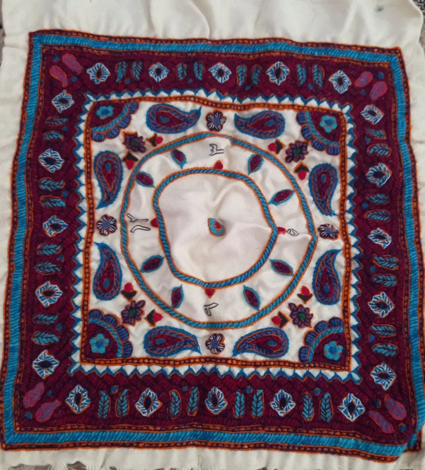 تعدادی پته دوخته شده تقدیم میشود|صنایع دستی و سایر لوازم تزئینی|کرمان, |دیوار