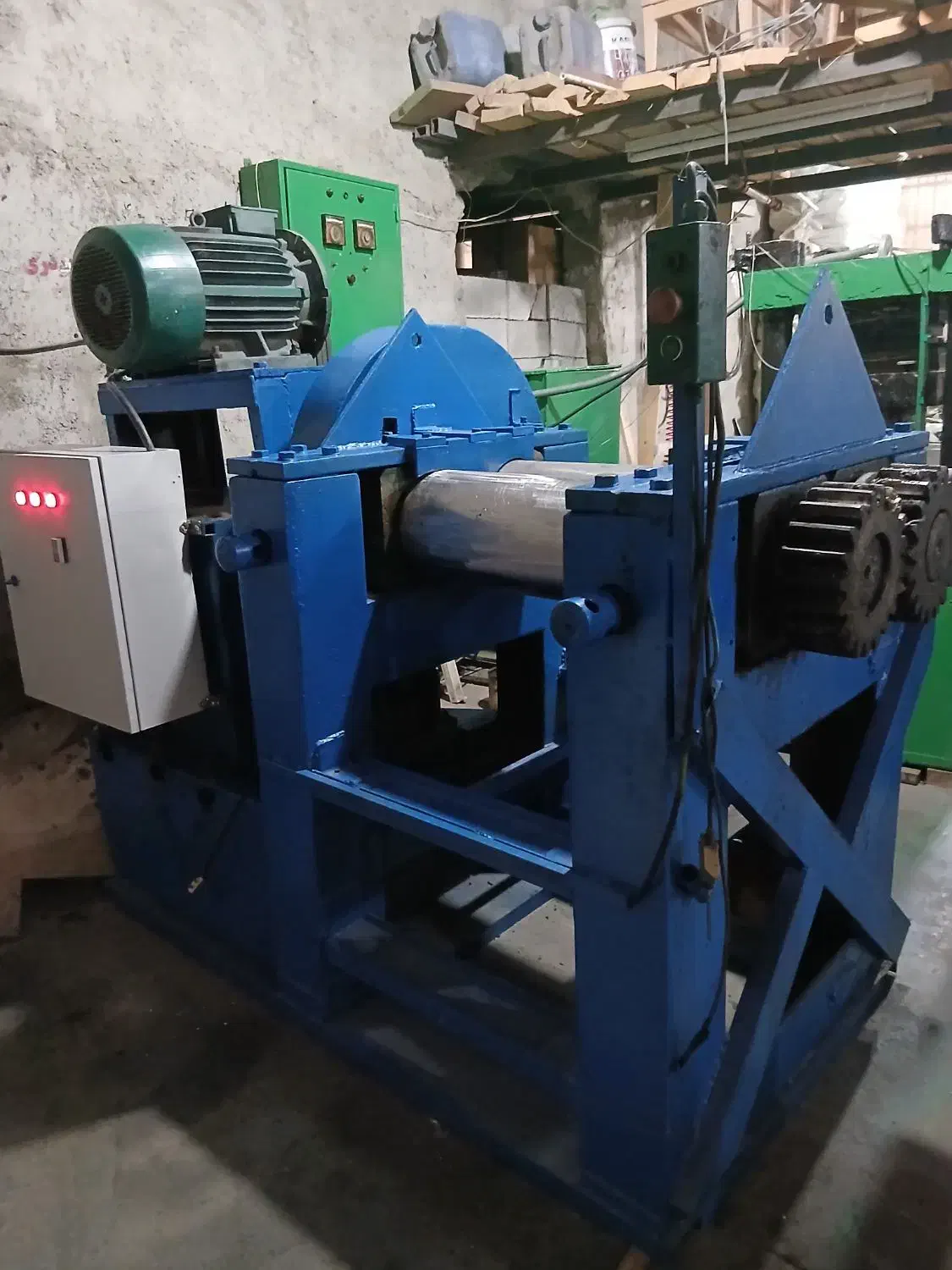 غلطک لاستیک سازی و پرس لاستیک سازی|ماشین‌آلات صنعتی|کرج, کمال‌شهر|دیوار