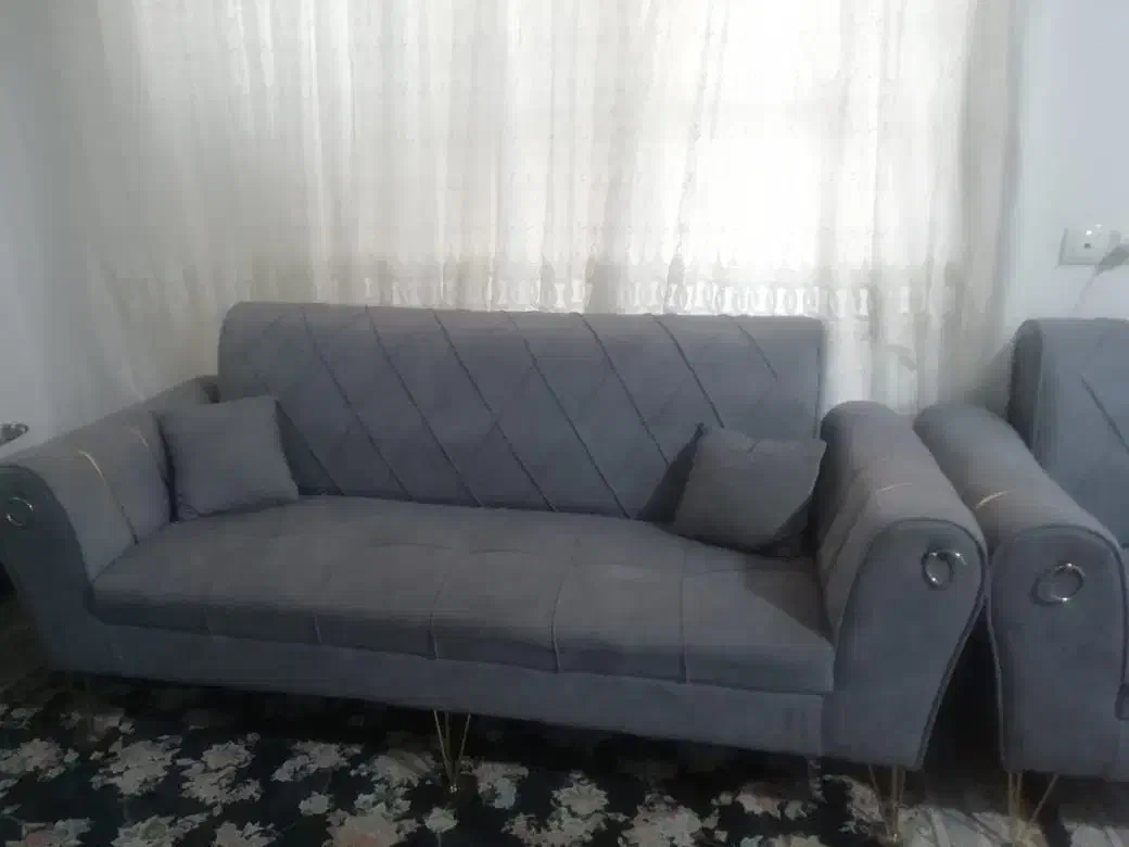 مبل راحتی در حد نو|مبلمان خانگی و میز عسلی|سپیدان, |دیوار