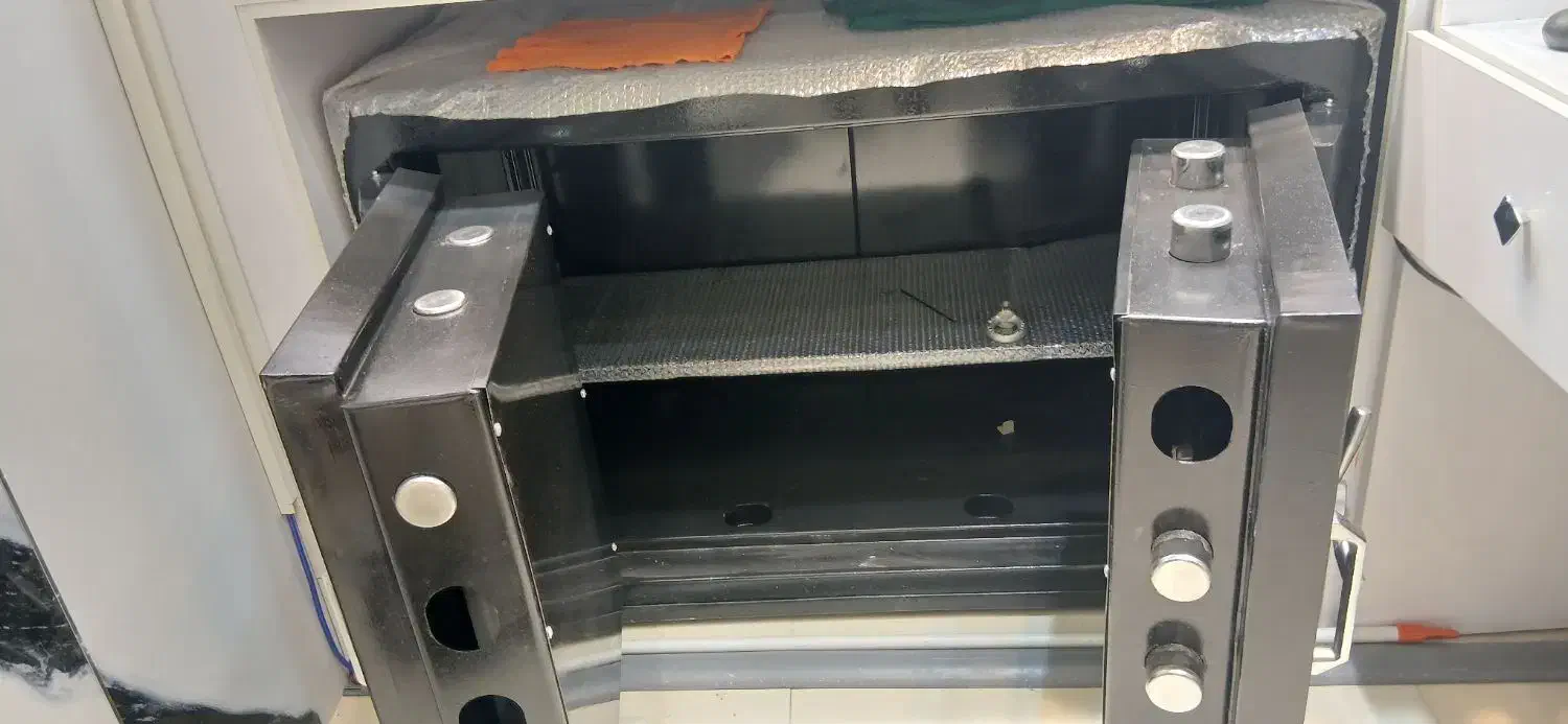 گاوصندوق زیرمیزی پیشخوان طلافروشی|ابزارآلات|تبریز, |دیوار