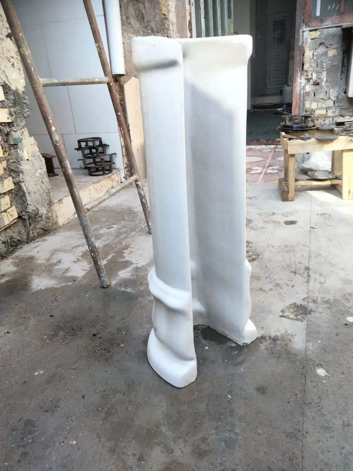 پایه روشویی سالم و قشنگ|لوازم سرویس بهداشتی|آبادان, |دیوار