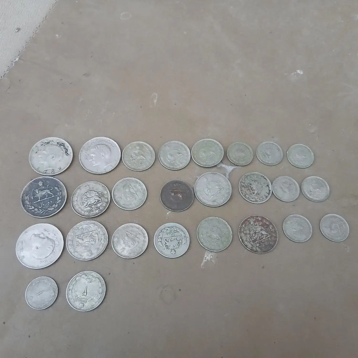 سکه قدیمی وجدید|کلکسیون سکه، تمبر، اسکناس|ششتمد, |دیوار