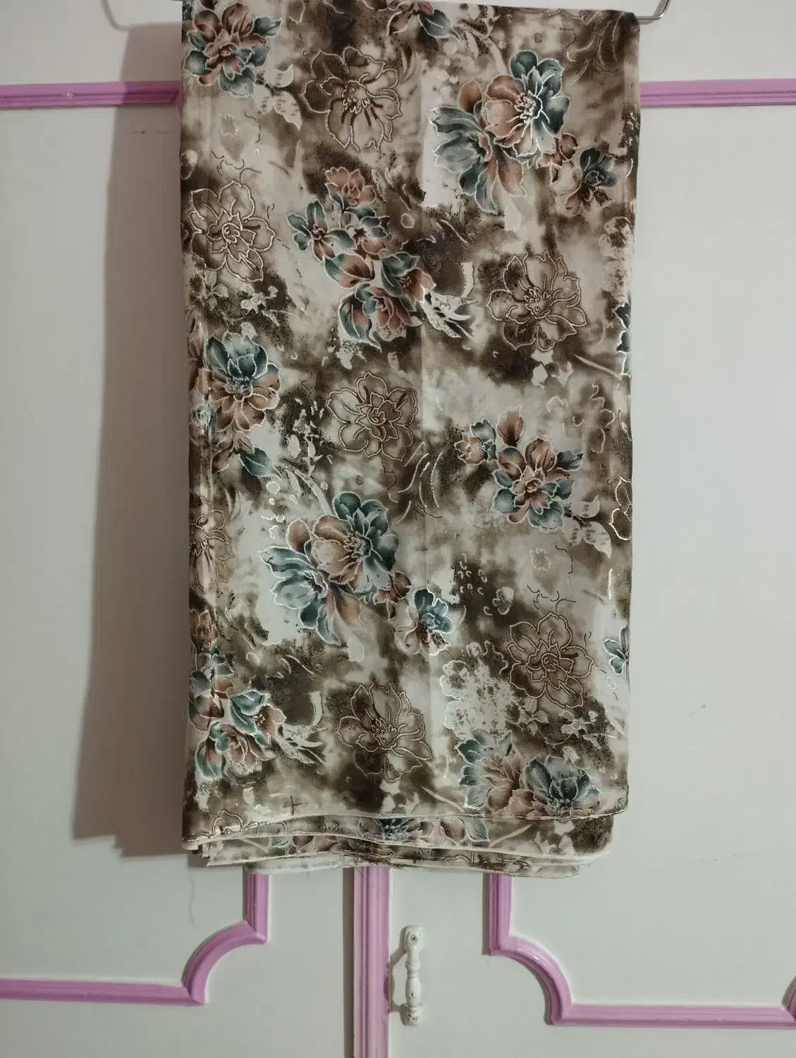 یک قواره پارچه چادری بسیار زیبا و شیک و نوآکبند|لباس|قزوین, |دیوار