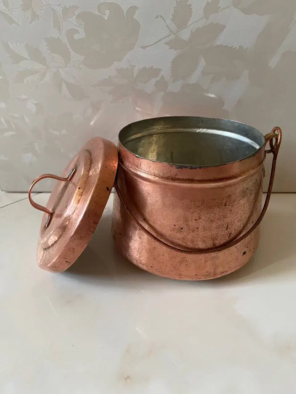 دیگ مسی عتیقه قدیمی|کلکسیون اشیاء عتیقه|ورامین, ورامین|دیوار