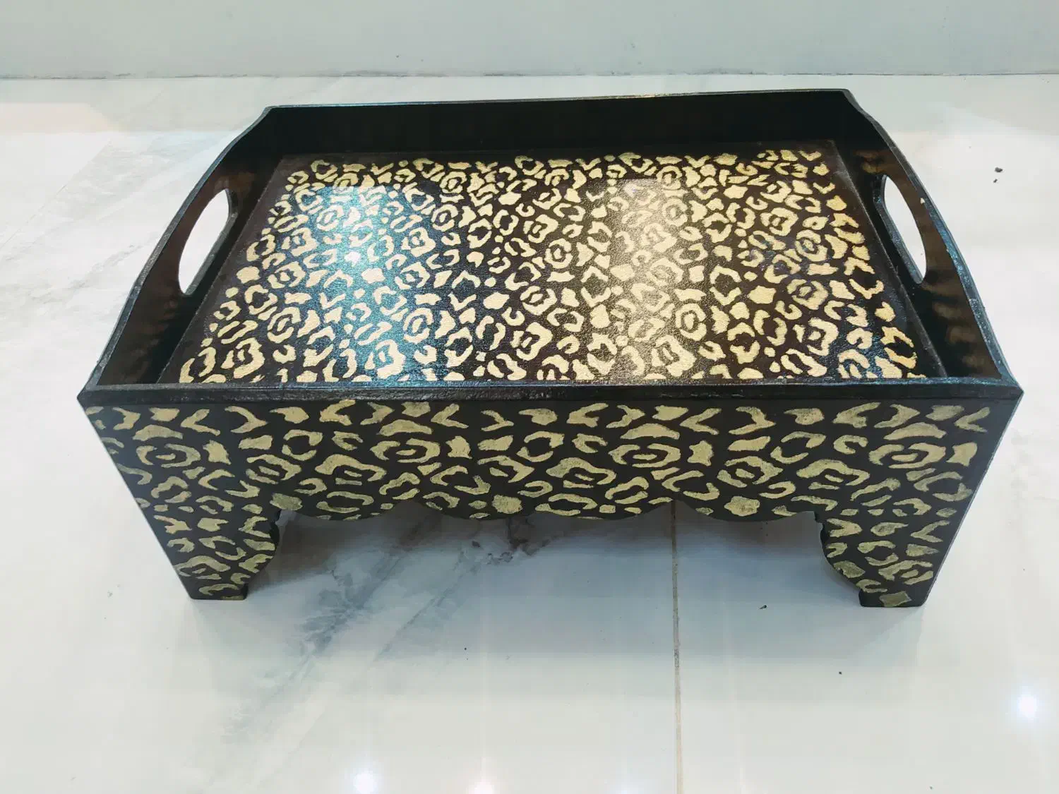 ظرف قدیمی وسینی پایه دار ، اتو مو|آرایشی، بهداشتی، درمانی|رشت, گیل|دیوار