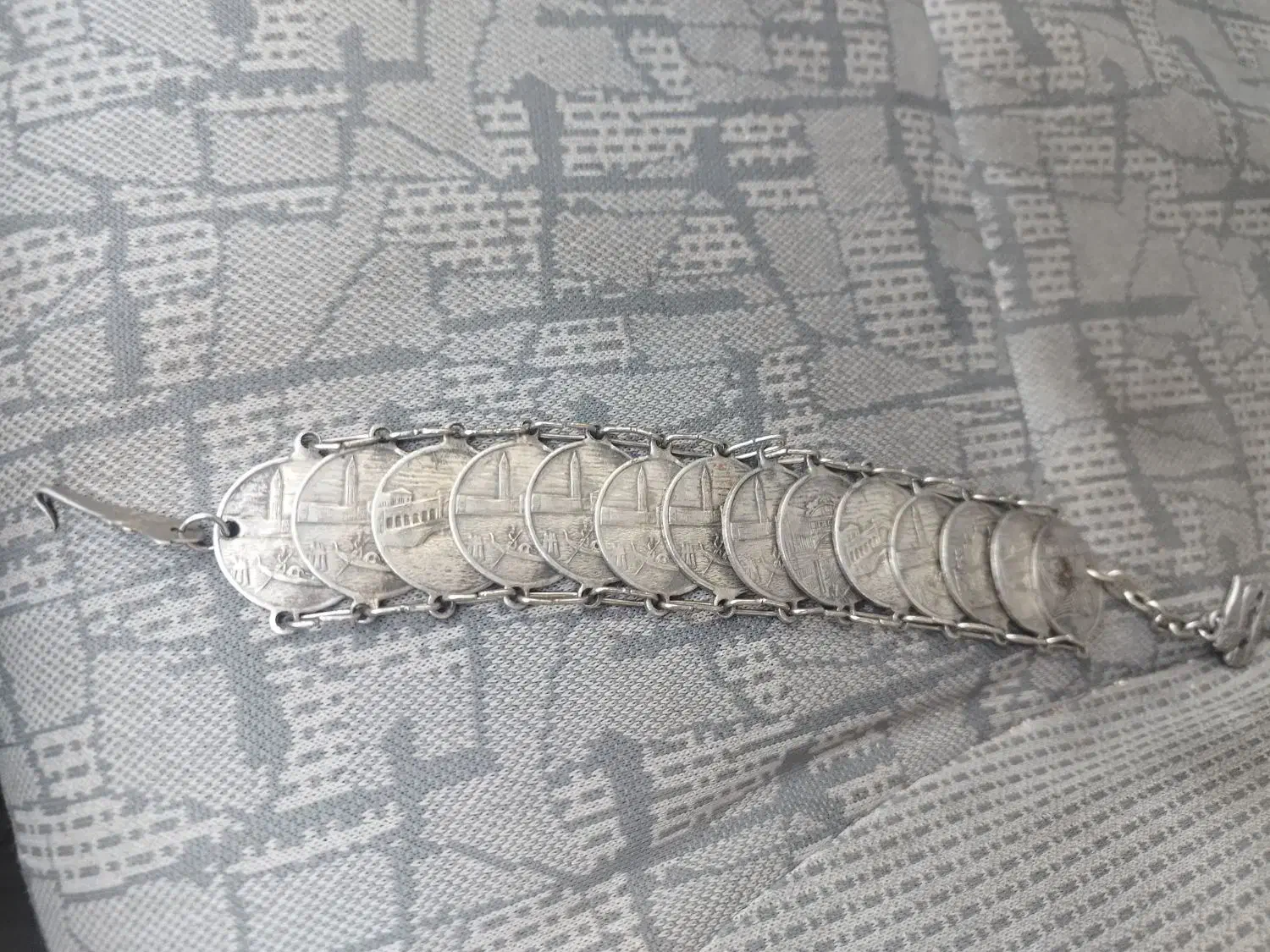 دستبند زیبا و بزرگ مناسب جهت مراسم|بدلیجات|مینودشت, |دیوار