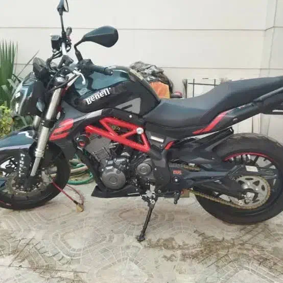 بنلی 300 جفت سیلندر|موتورسیکلت|تهران, حسن‌آباد|دیوار