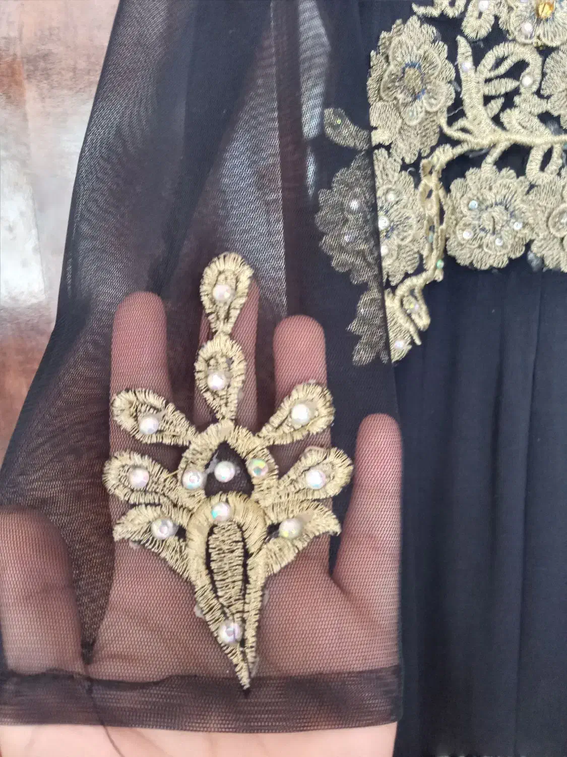 لباس مجلسی|لباس|داران, |دیوار