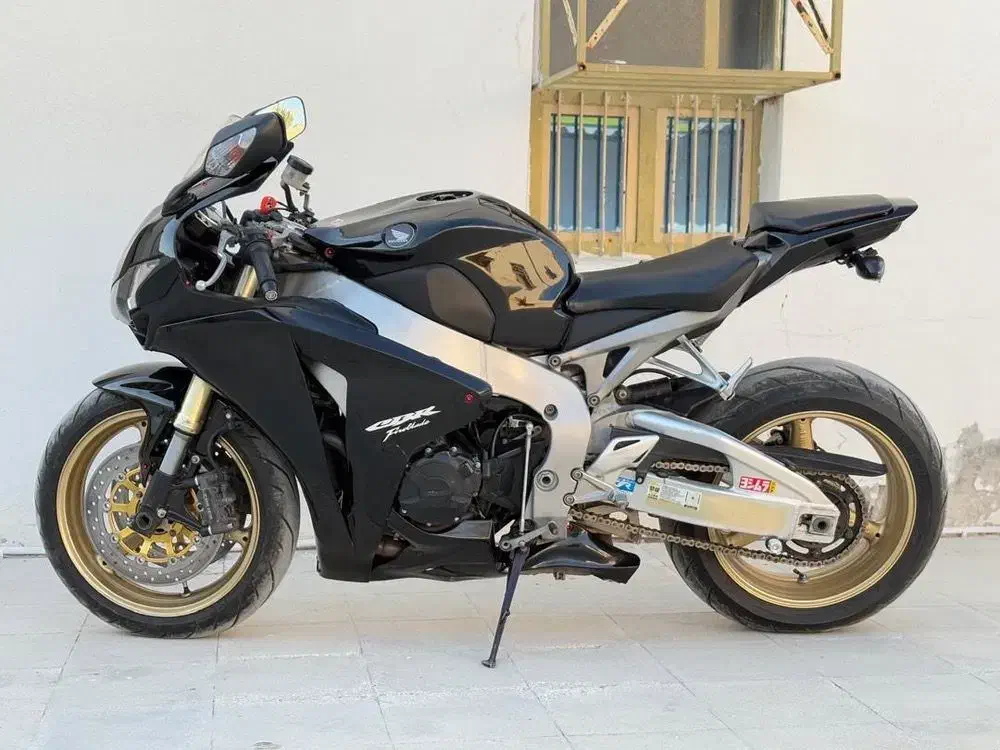 cbr 1000 1300|موتورسیکلت|بندرعباس, |دیوار