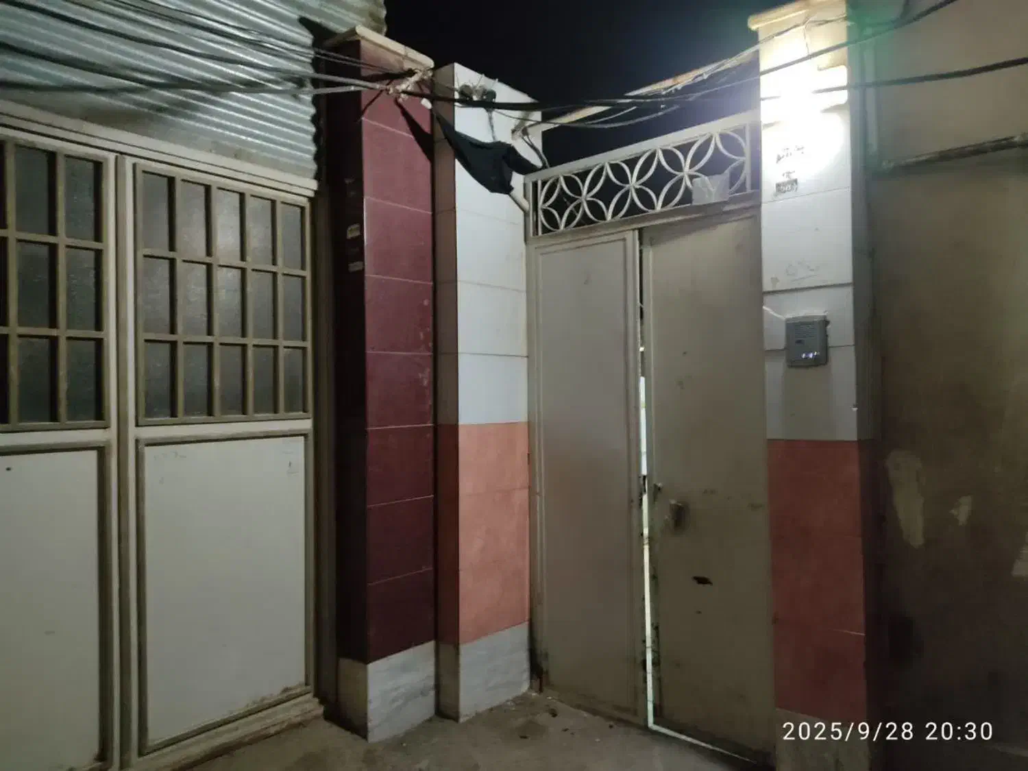 منزل ویلایی همکف/دلواز و با صفا/زیر قیمت کارشناسی|فروش خانه و ویلا|قم, دروازه ری|دیوار